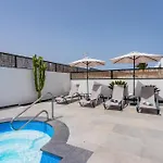 فيلة Casa Olive Bv10 *